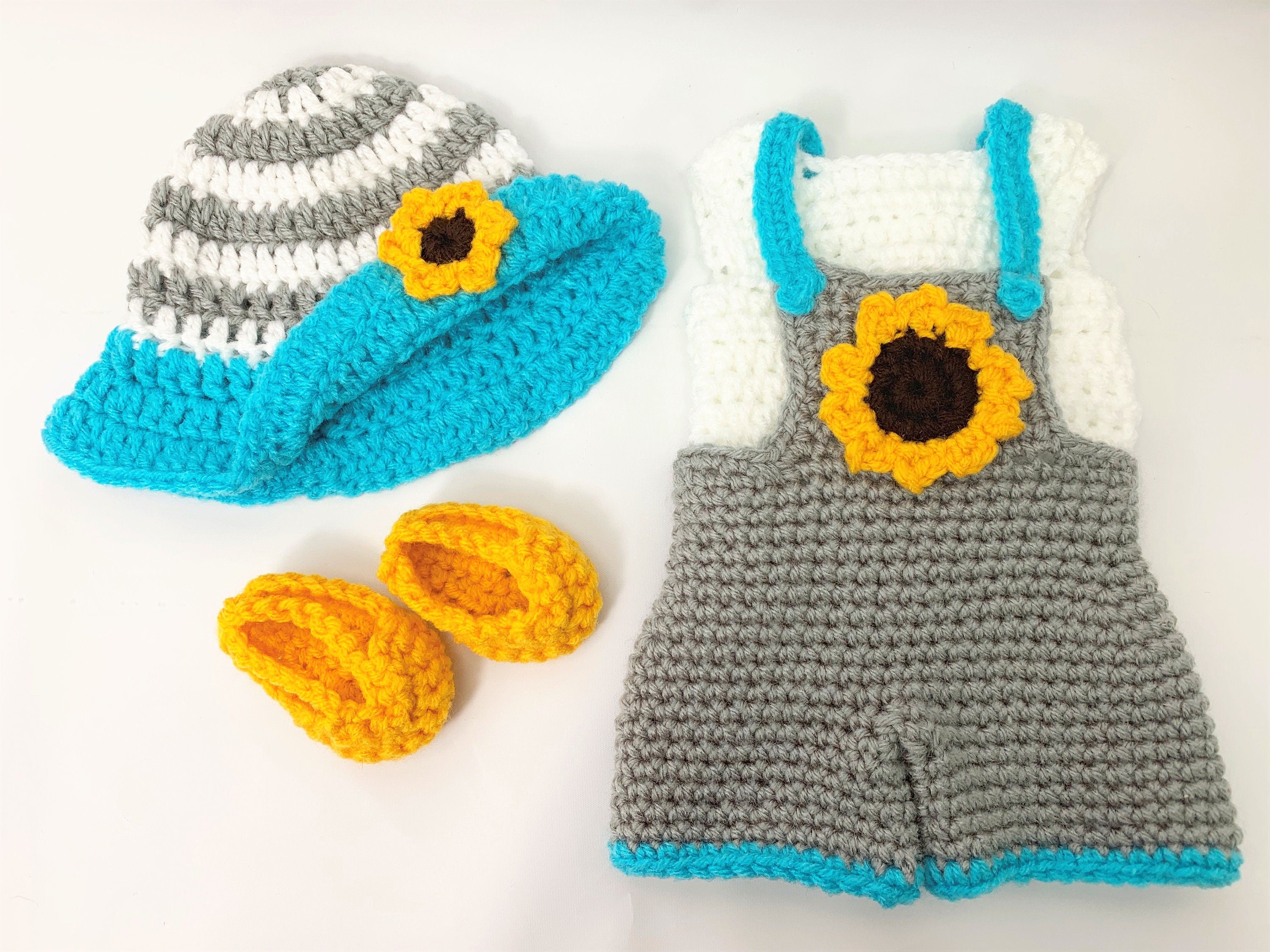 18" doll Crochet Pattern sunflower overall shorts, crochet doll clothes pattern, 18 inch doll clothes pattern, gray yellow
