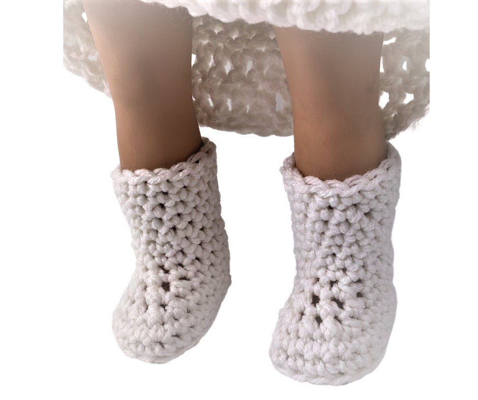 18" Princess Leia crochet pattern, doll clothes crochet pattern, crochet doll boots pattern, doll princess pattern, doll galactic crochet