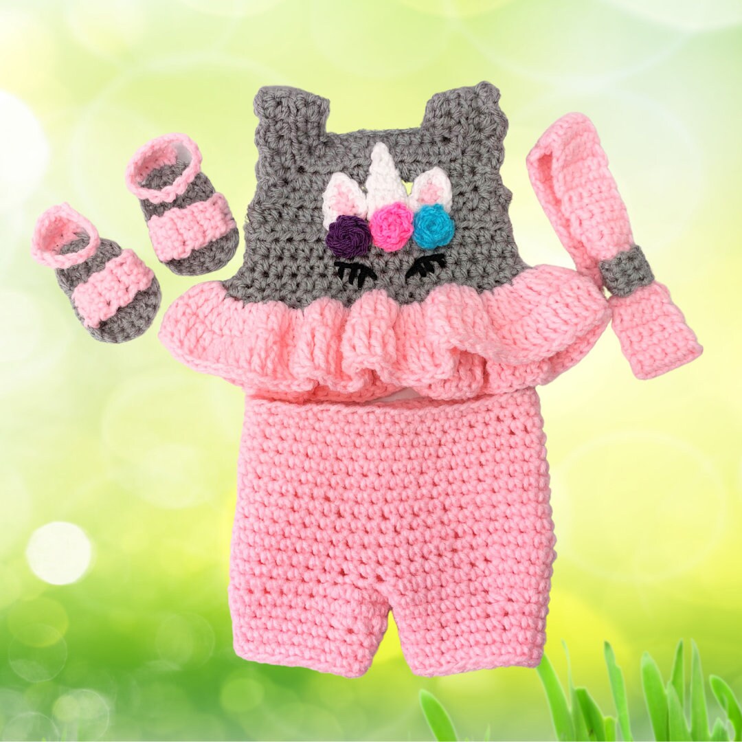 18" doll Unicorn Crochet Pattern shorts, crochet doll clothes pattern, 18 inch doll clothes pattern, gray pink
