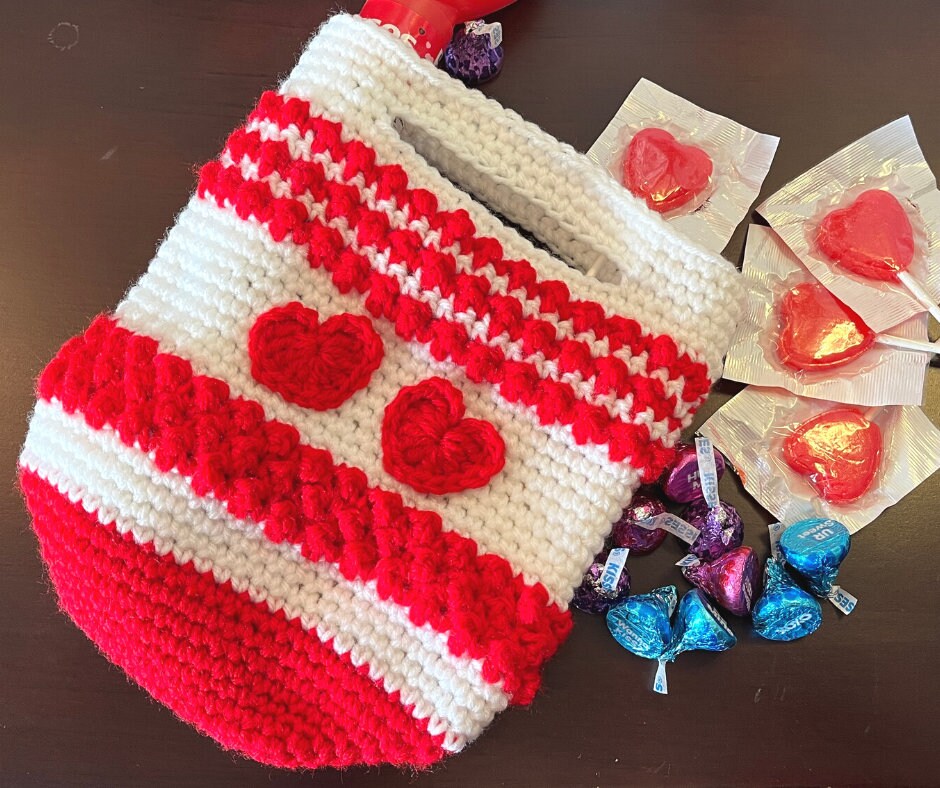 Valentine Gift Bag Crochet Pattern, Crochet gift bag, crochet pattern, crochet, crochet heart, red, white