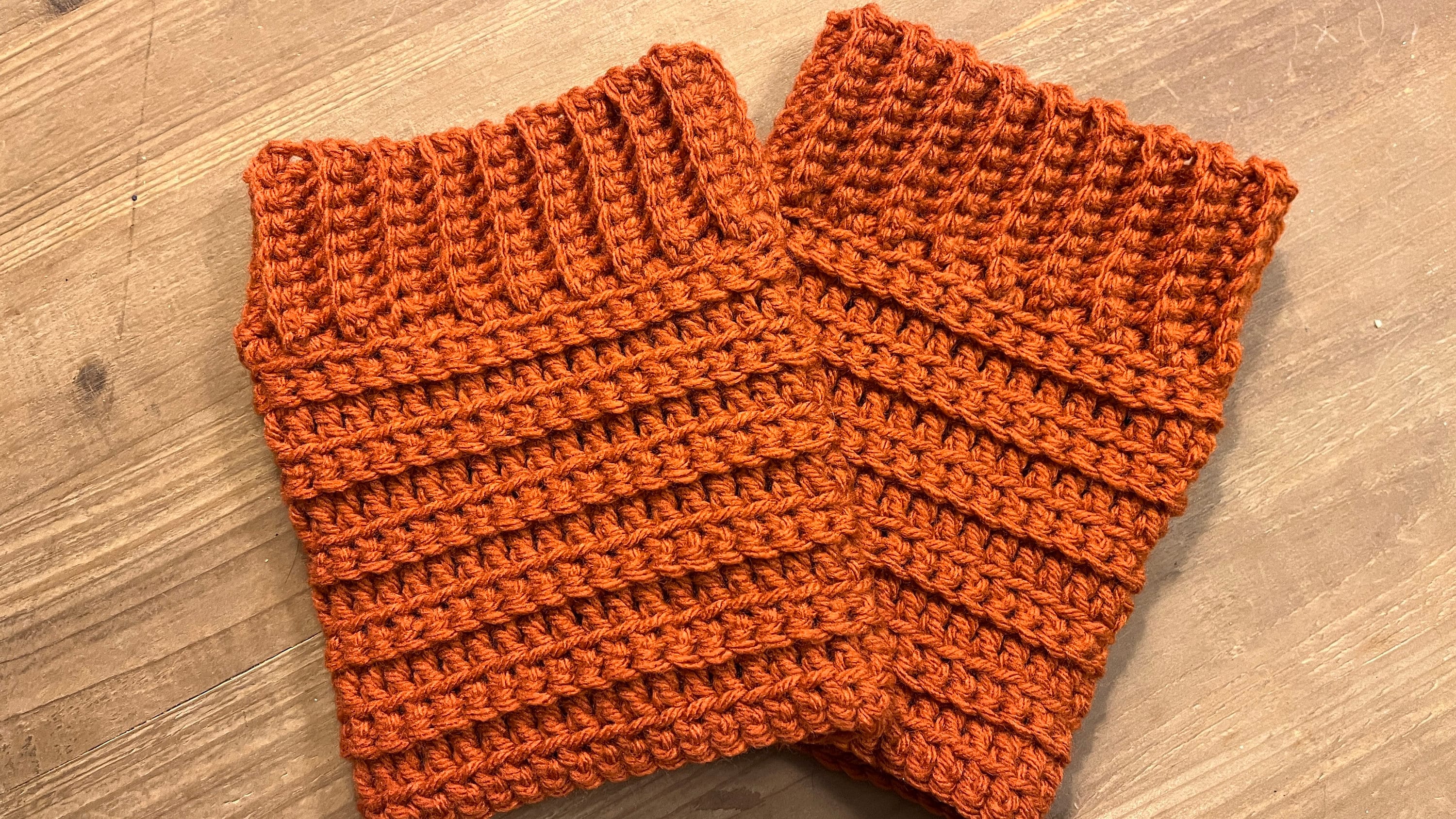 Crochet Boot Cuffs, Essential, PDF pattern, pattern to crochet a winter boot cuffs, women's crochet gift, crochet Christmas gift