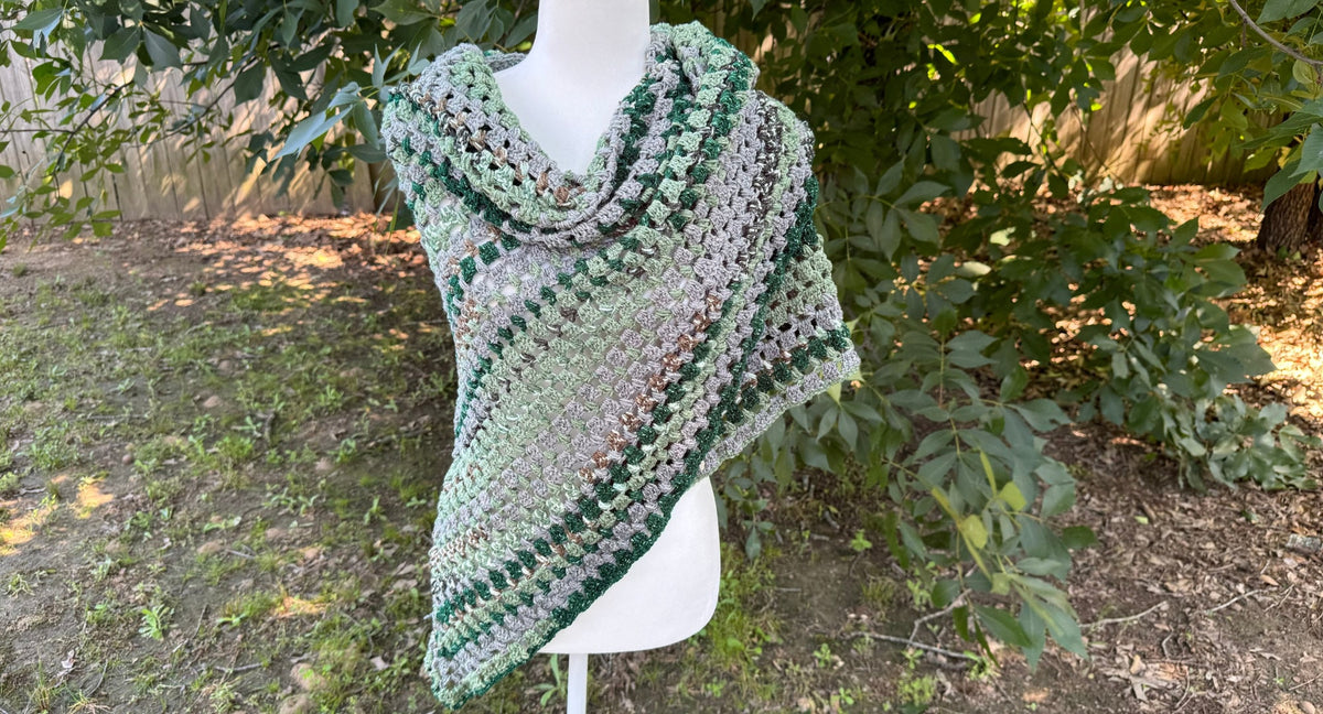 Shawl Crochet Pattern, Everly Shawl Pattern, PDF pattern, pattern to crochet a shawl, women's shawl,